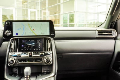 2025 Lexus LX 700h Luxury