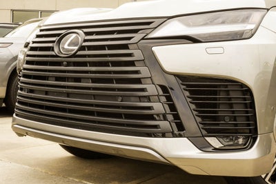 2025 Lexus LX 700h Luxury