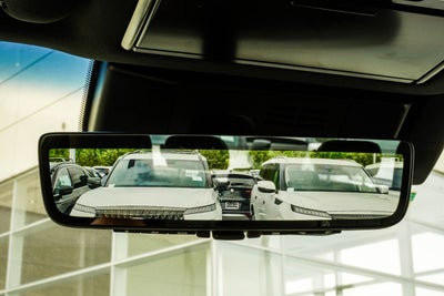 2025 Lexus LX 700h Luxury