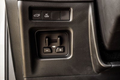 2025 Lexus LX 700h Luxury