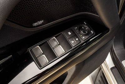 2025 Lexus LX 700h Luxury