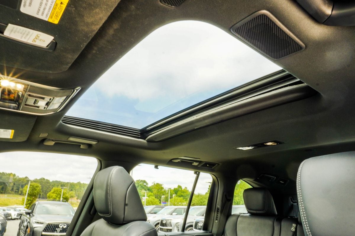 2025 Lexus LX 700h Luxury