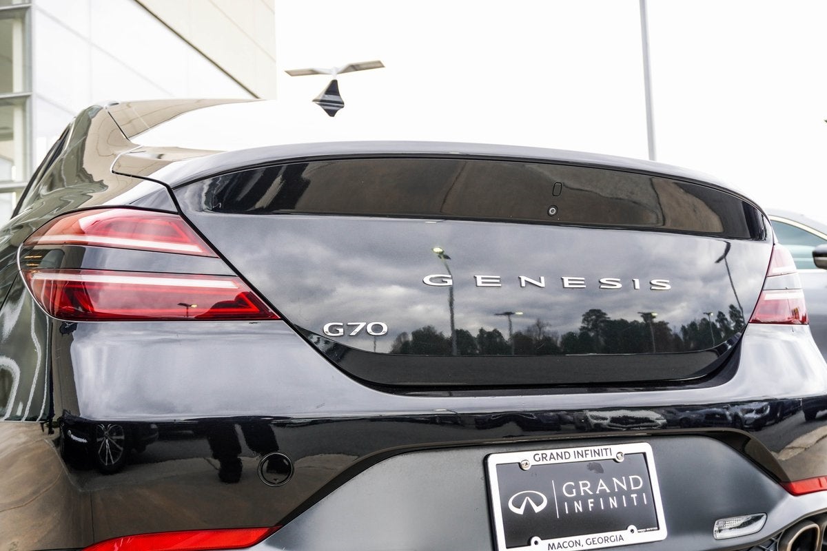 2022 Genesis G70 2.0T