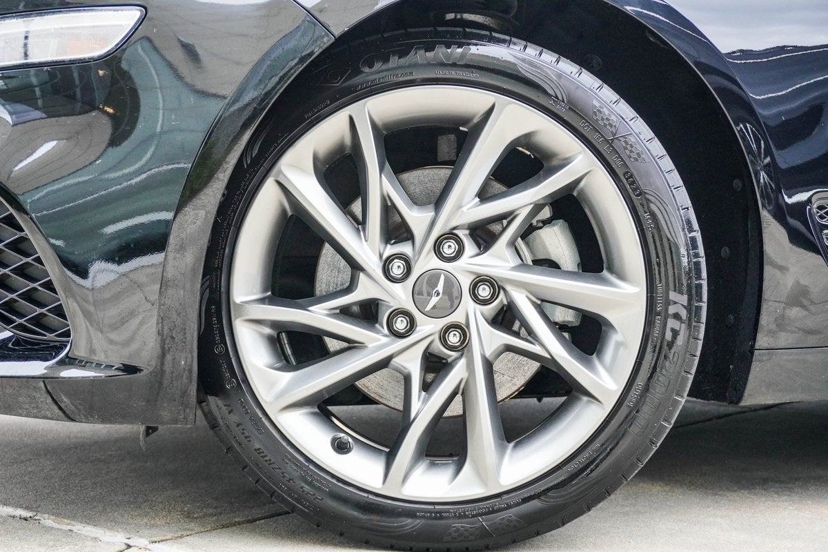 2022 Genesis G70 2.0T