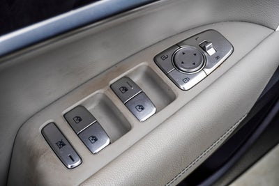 2022 Genesis G70 2.0T