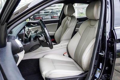 2022 Genesis G70 2.0T