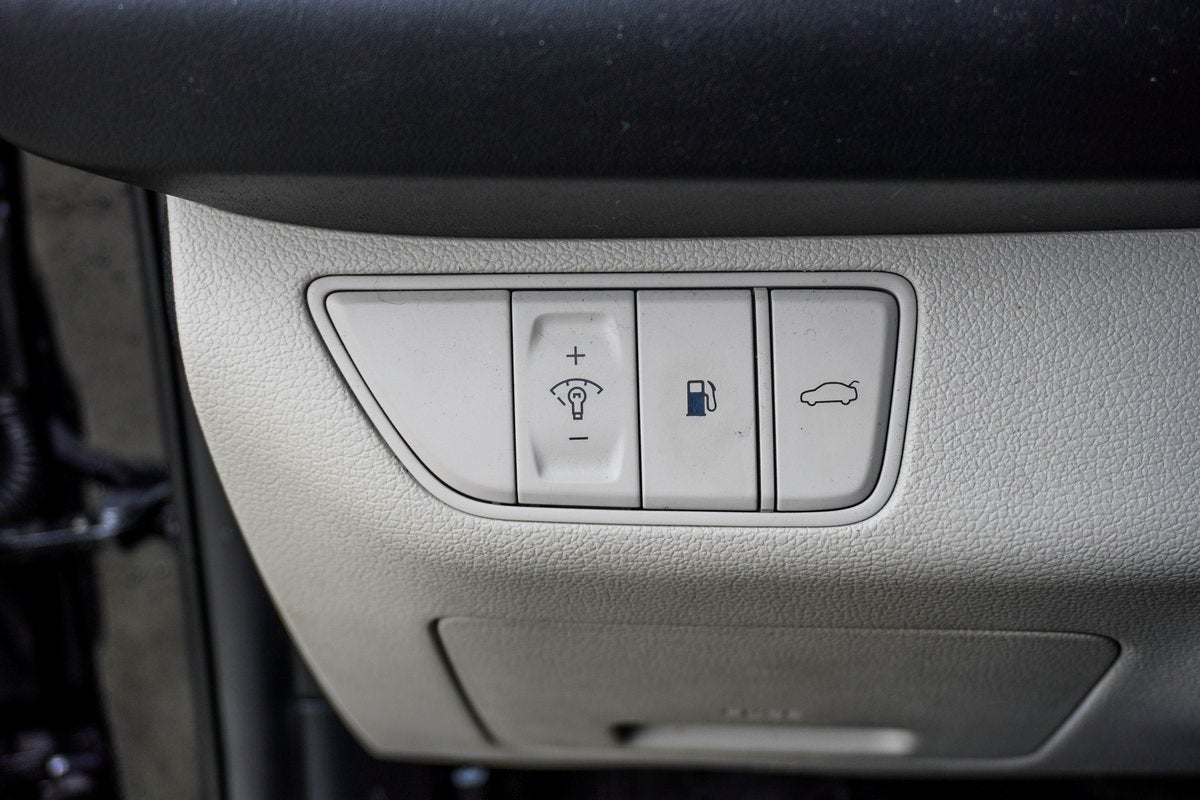 2022 Genesis G70 2.0T