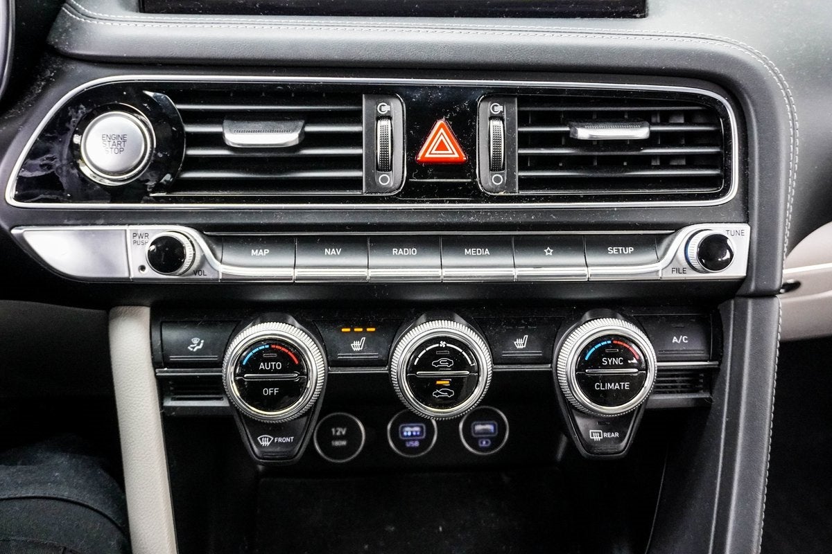 2022 Genesis G70 2.0T