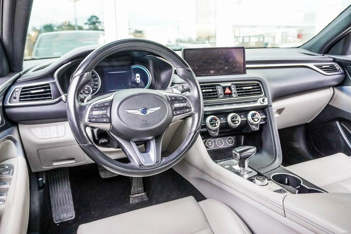2022 Genesis G70 2.0T