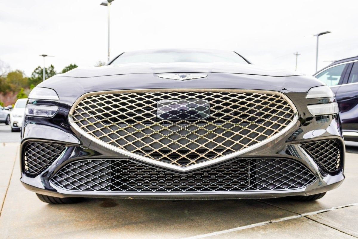 2022 Genesis G70 2.0T