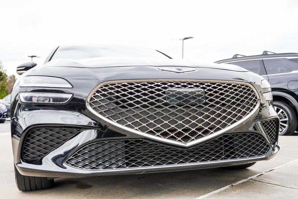 2022 Genesis G70 2.0T