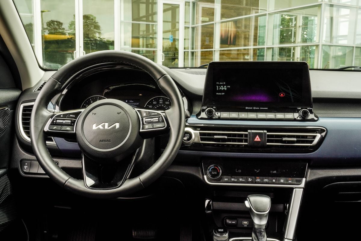 2023 Kia Seltos S