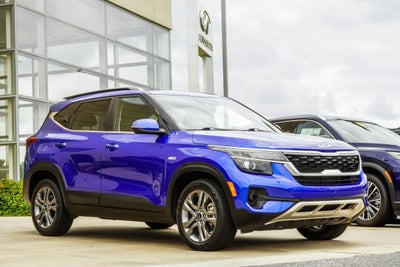 2023 Kia Seltos S