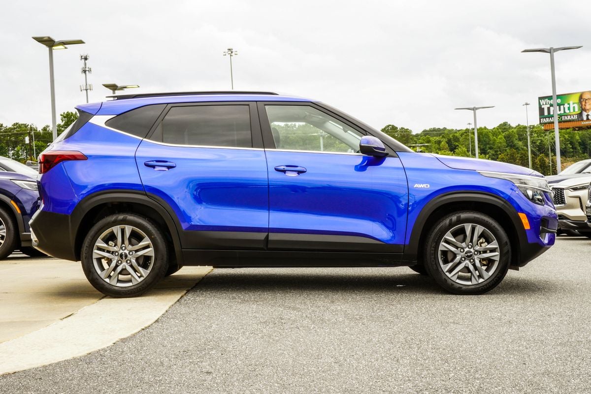 2023 Kia Seltos S