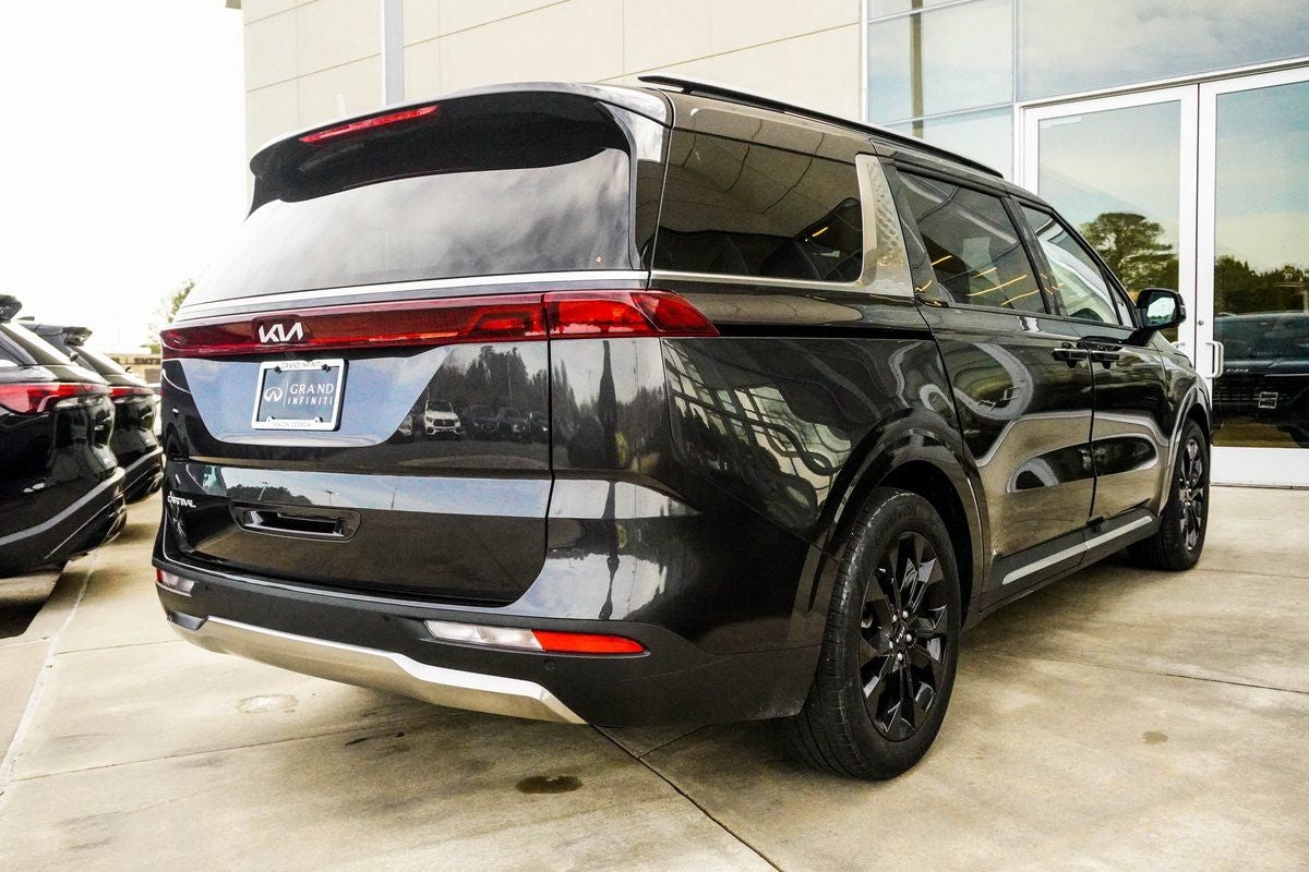 2023 Kia Carnival SX