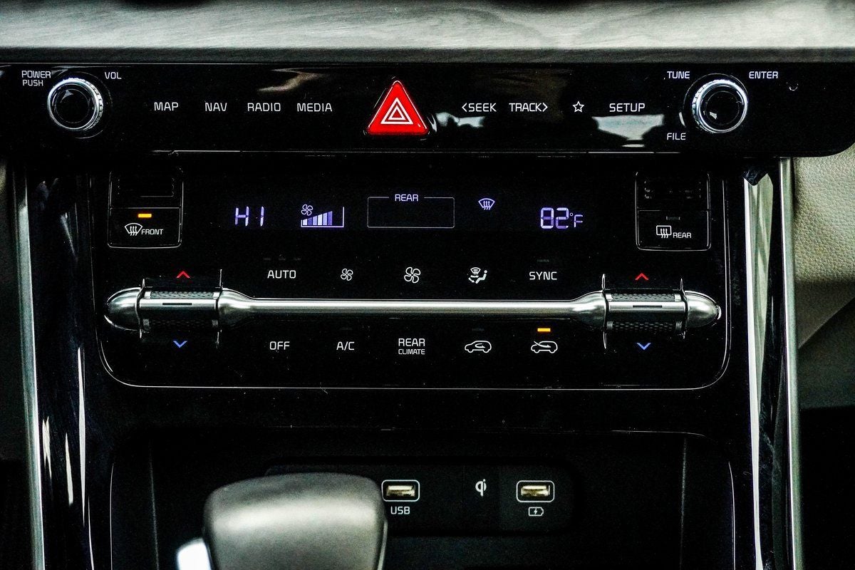 2023 Kia Carnival SX