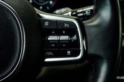 2023 Kia Carnival SX