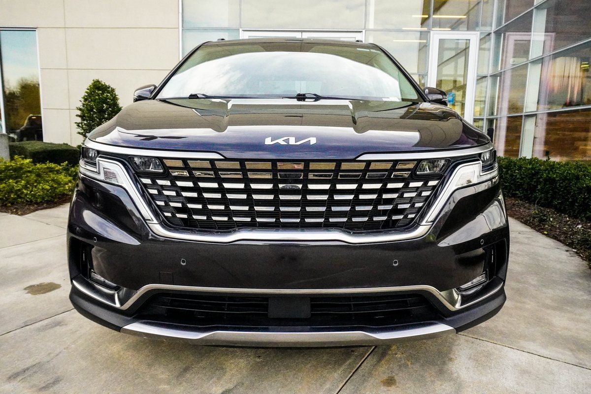 2023 Kia Carnival SX