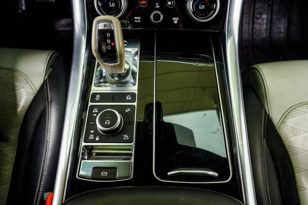 2020 Land Rover Range Rover Sport SVR