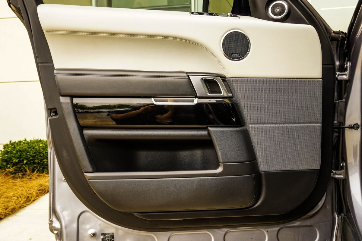 2020 Land Rover Range Rover Sport SVR