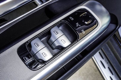 2023 Mercedes-Benz GLC GLC 300