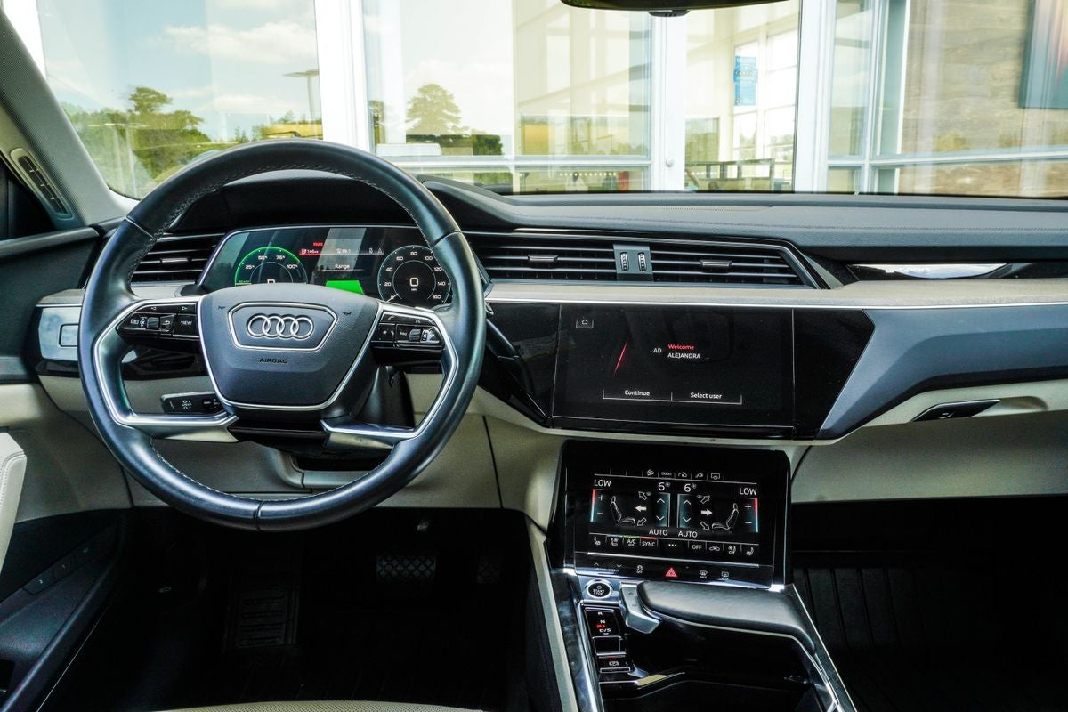 2024 Audi Q8 e-tron Premium Plus quattro