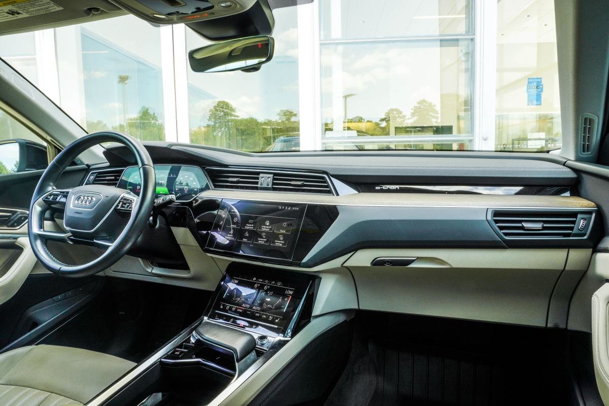 2024 Audi Q8 e-tron Premium Plus quattro