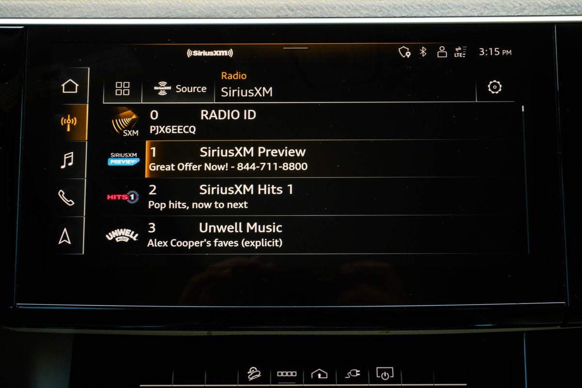 2024 Audi Q8 e-tron Premium Plus quattro