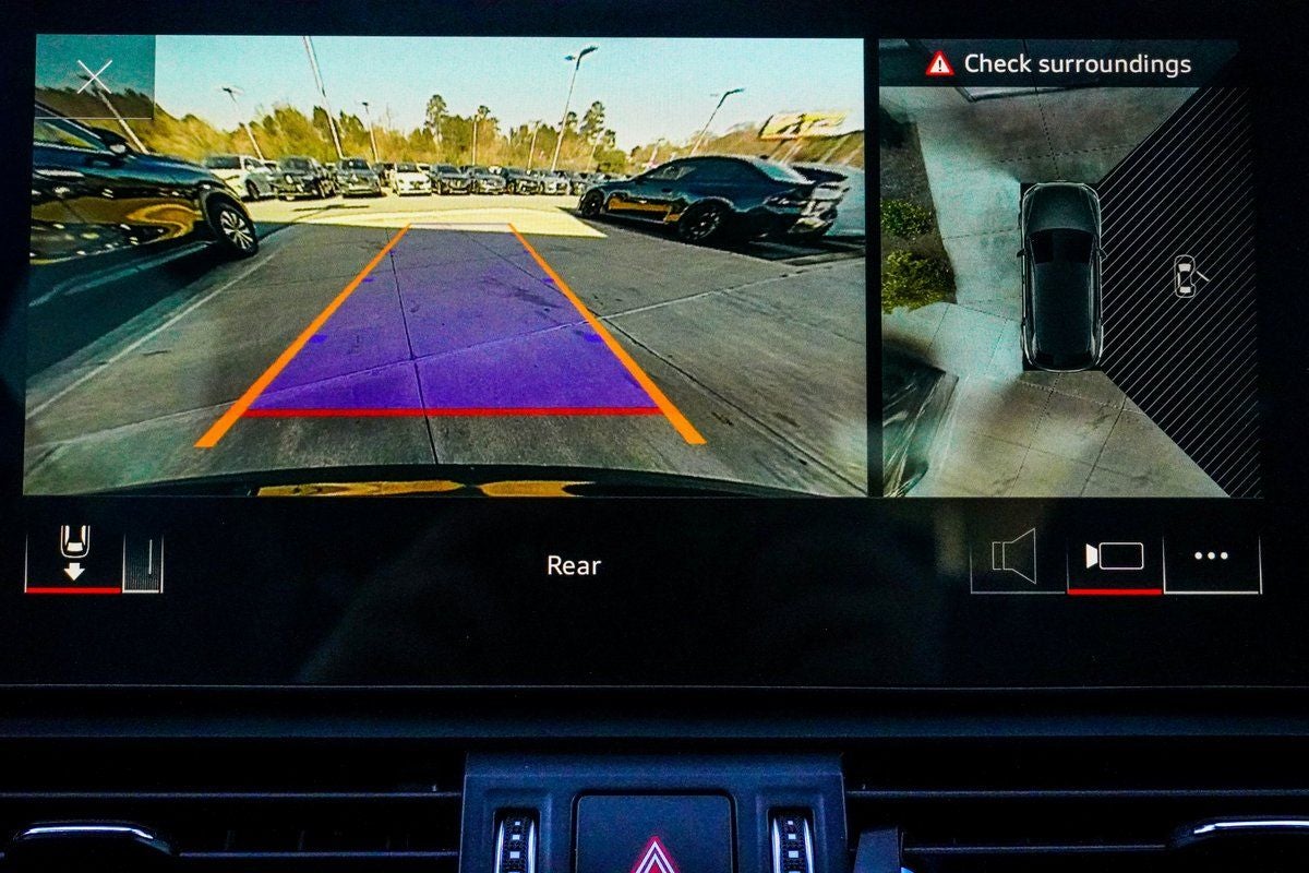 2023 Audi SQ5 Premium Plus quattro