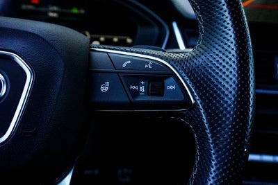 2023 Audi SQ5 Premium Plus quattro