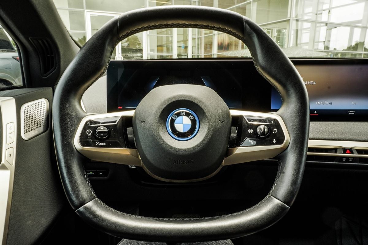 2023 BMW iX M60