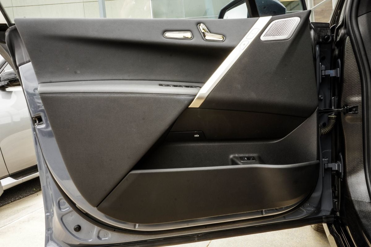 2023 BMW iX M60