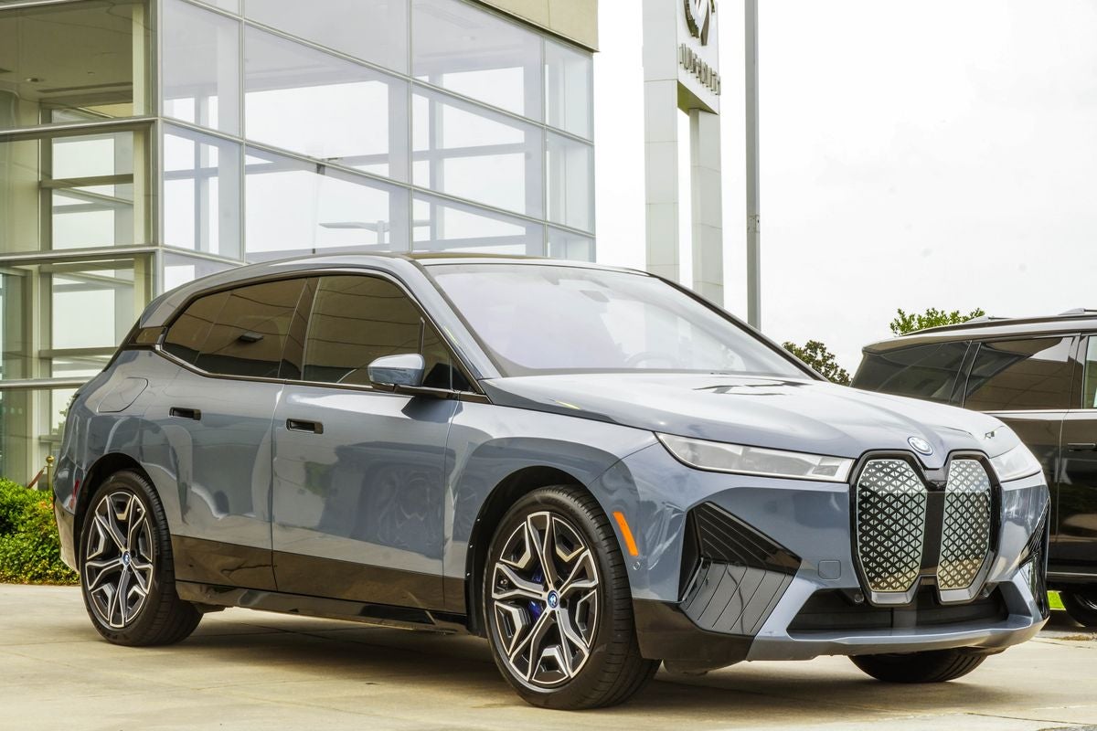 2023 BMW iX M60