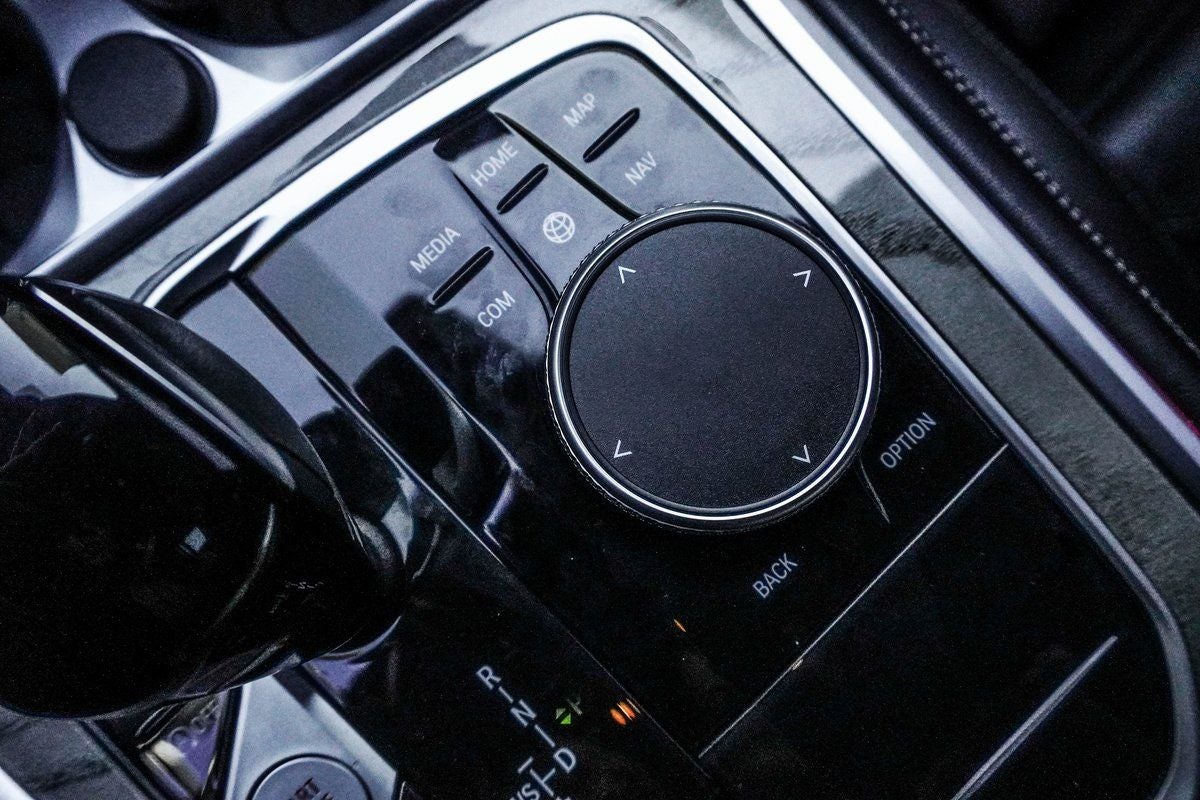 2025 BMW 8 Series 840