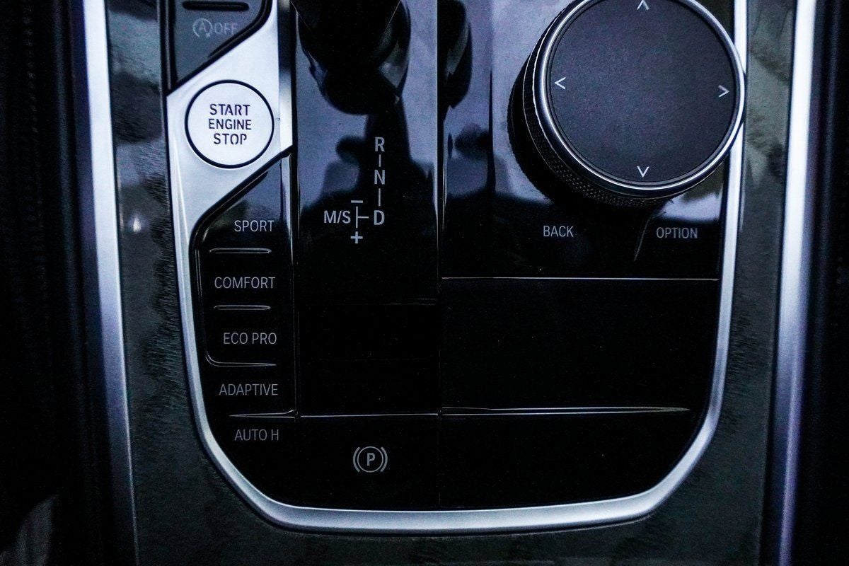 2025 BMW 8 Series 840