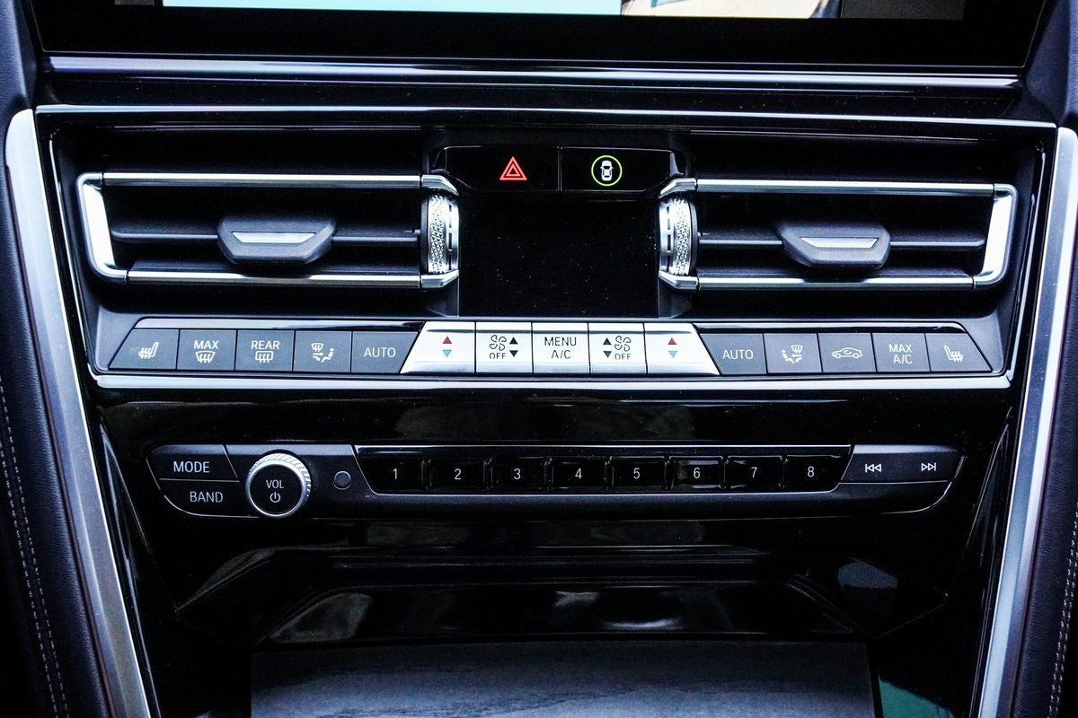 2025 BMW 8 Series 840