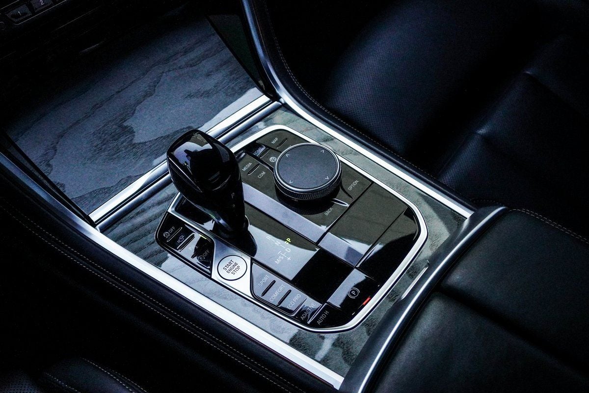 2025 BMW 8 Series 840