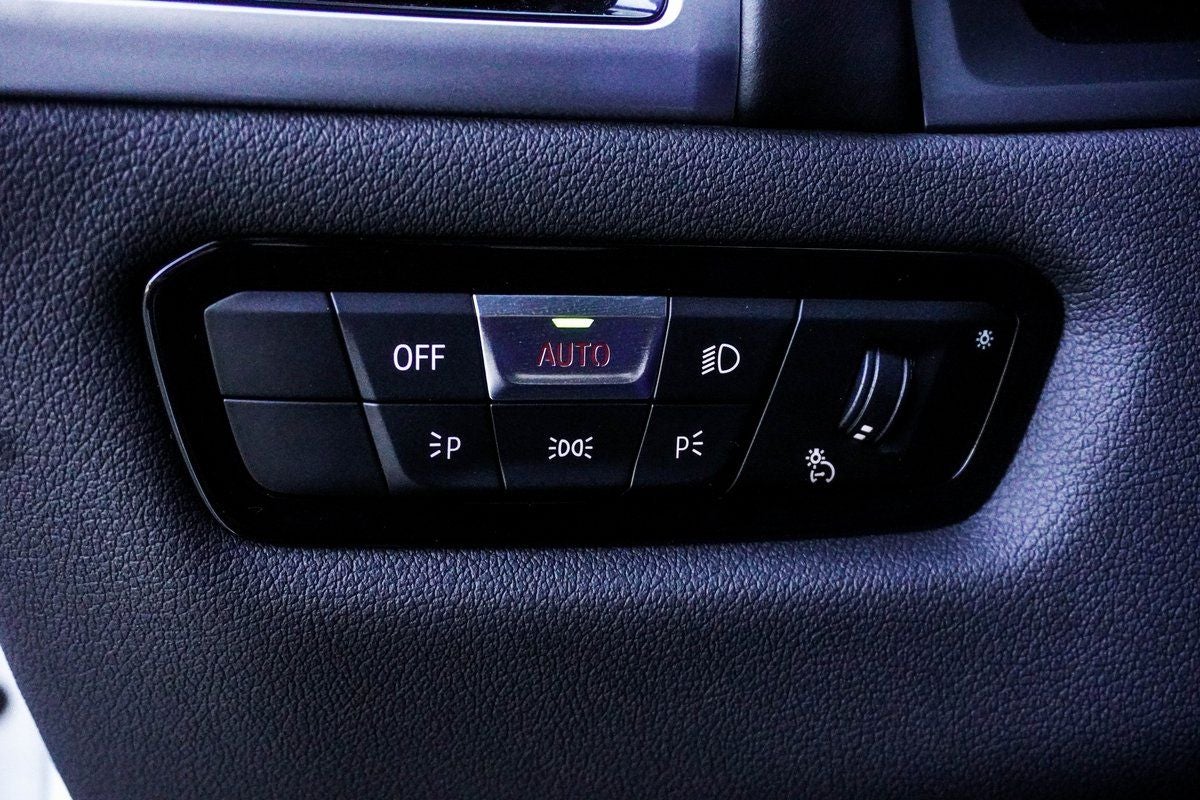 2025 BMW 8 Series 840