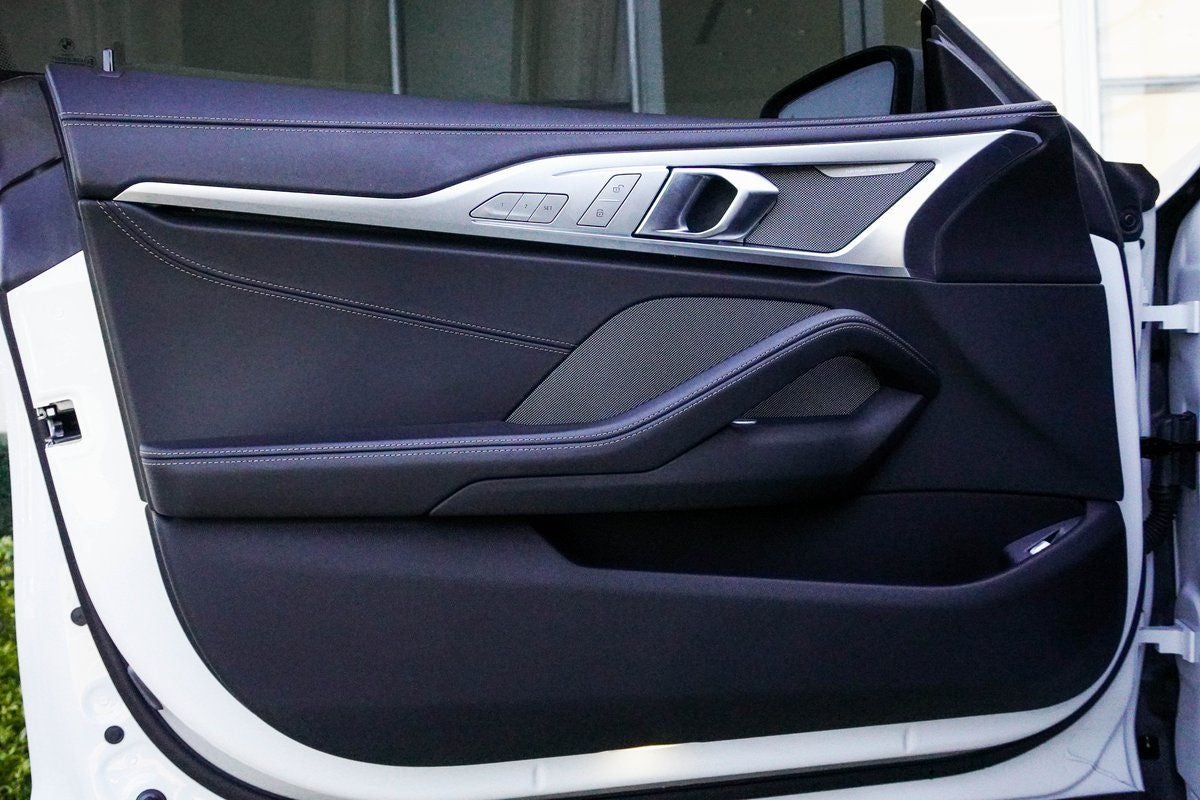 2025 BMW 8 Series 840