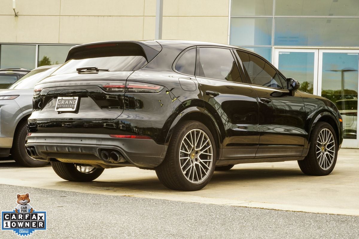 2023 Porsche Cayenne Platinum Edition