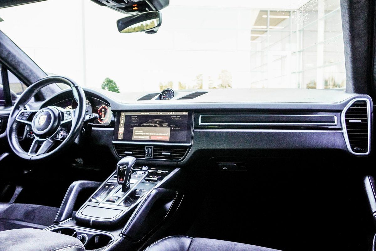 2021 Porsche Cayenne GTS