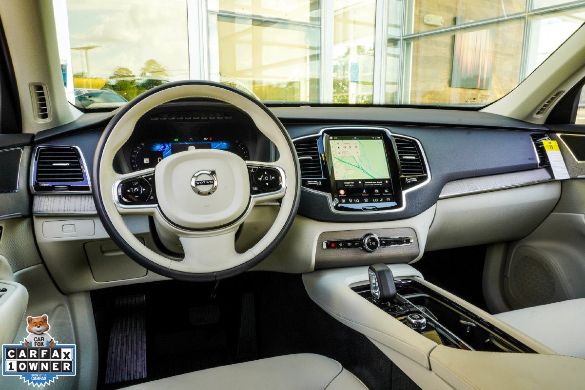 2025 Volvo XC90 B6 Plus 7-Seater