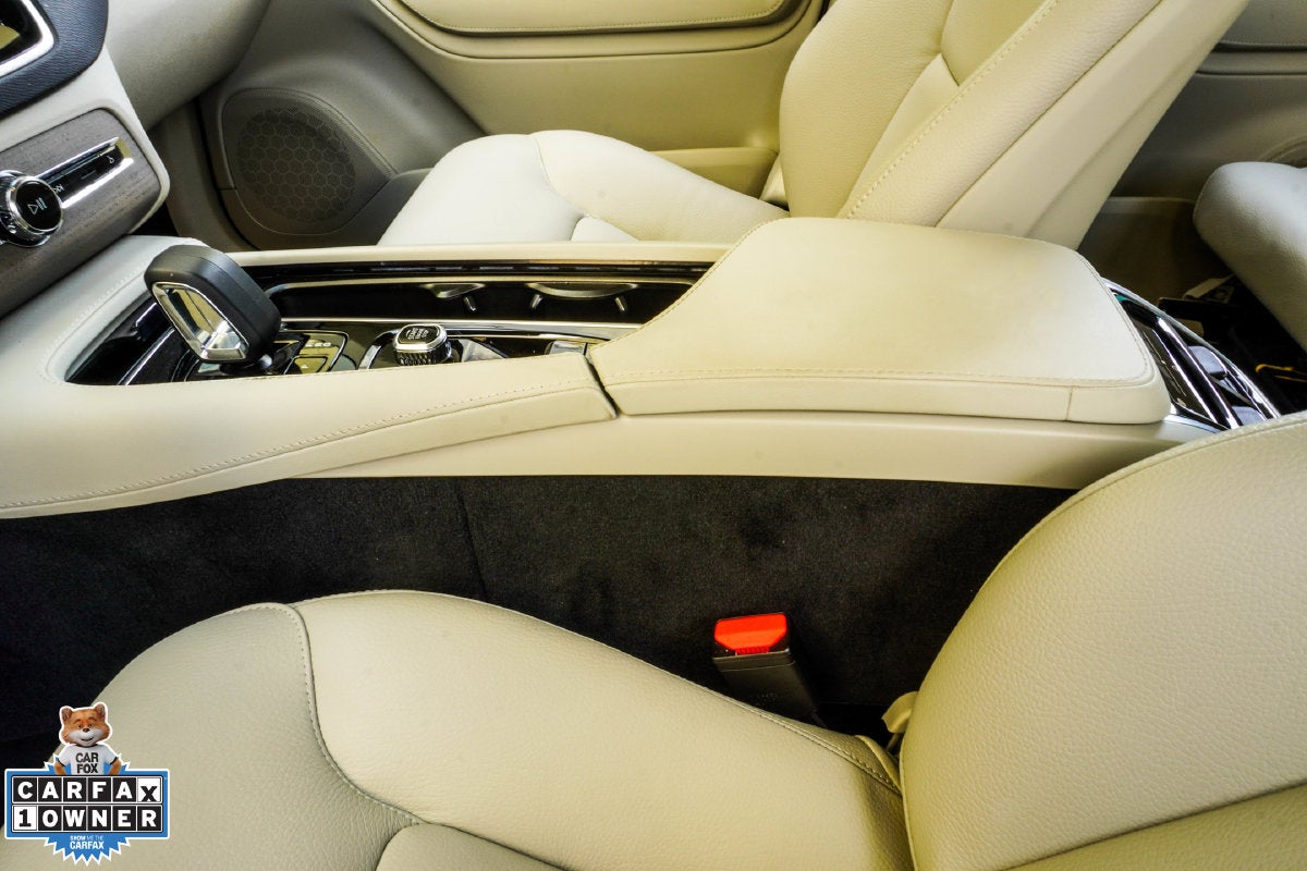 2025 Volvo XC90 B6 Plus 7-Seater