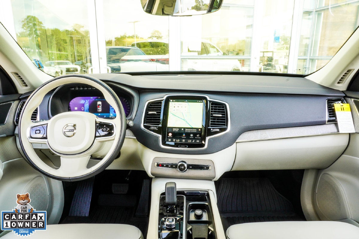 2025 Volvo XC90 B6 Plus 7-Seater