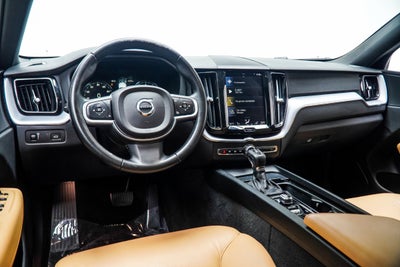 2020 Volvo XC60 T5 Momentum