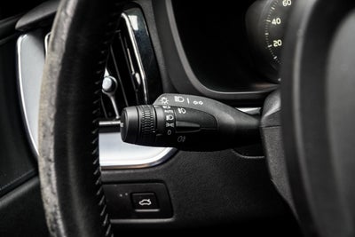2020 Volvo XC60 T5 Momentum