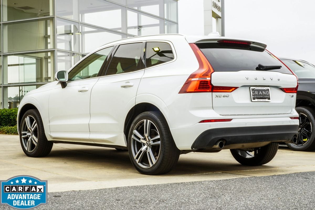 2021 Volvo XC60 T5 Momentum