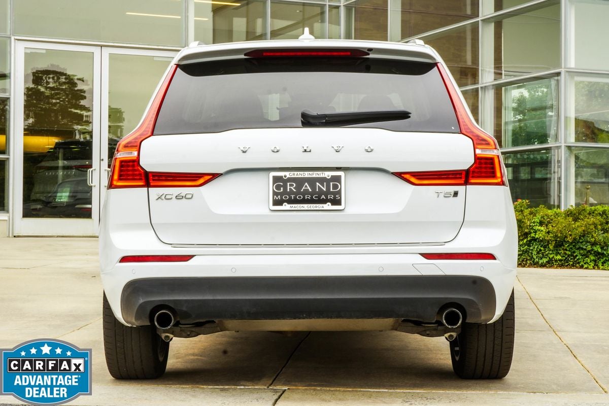 2021 Volvo XC60 T5 Momentum