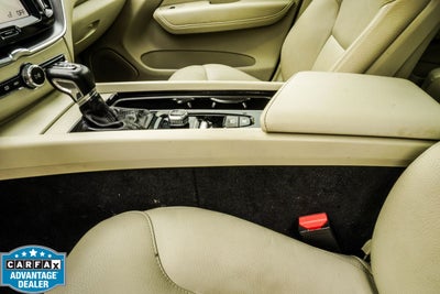 2021 Volvo XC60 T5 Momentum