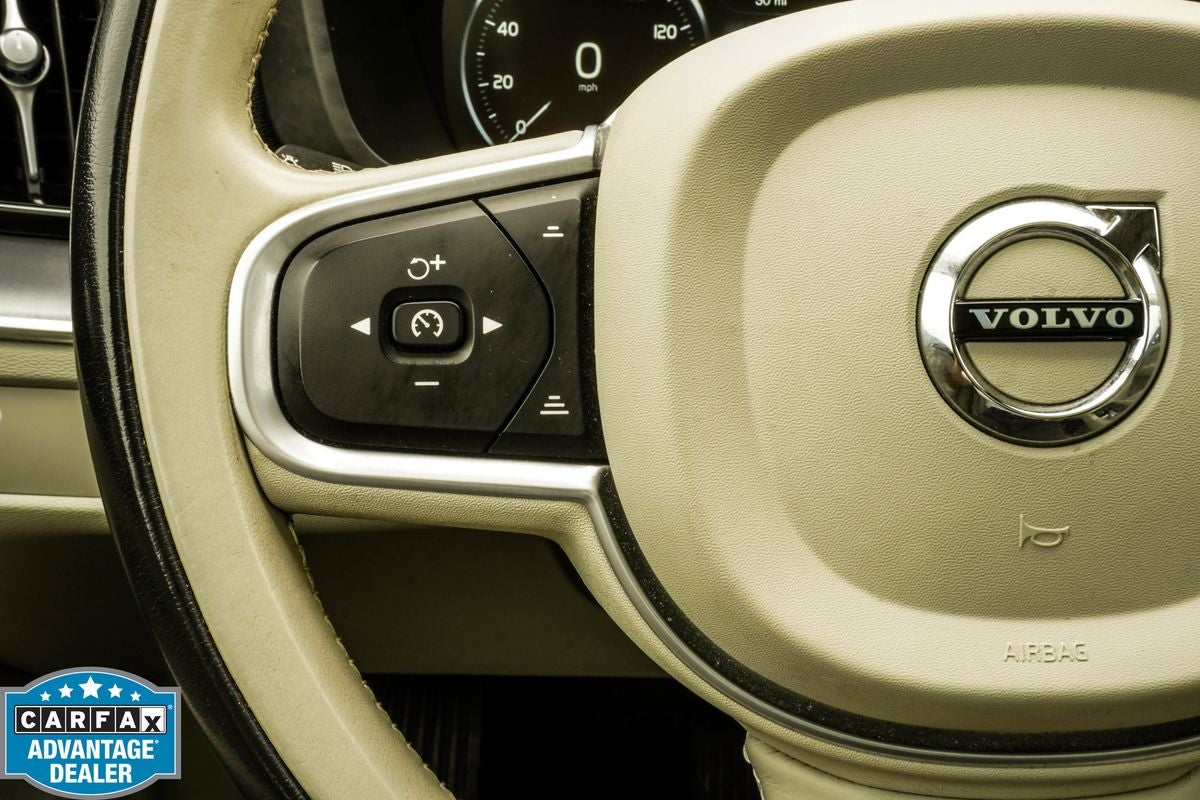 2021 Volvo XC60 T5 Momentum